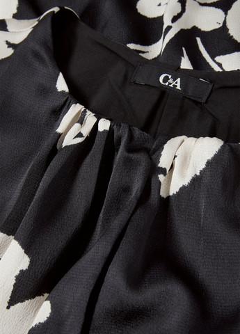 Чорна кежуал сукня а-силует C&A з квітковим принтом