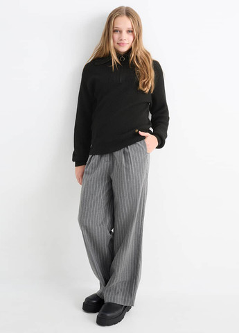 Черный демисезонный свитер C&A