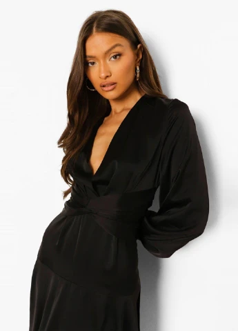 Черное кэжуал платье клеш Boohoo однотонное