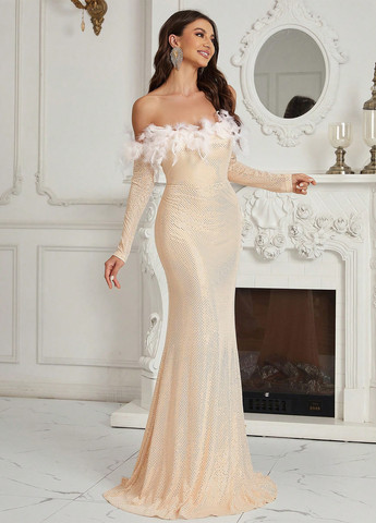 Бежева вечірня сукня з відкритими плечима SHEIN однотонна