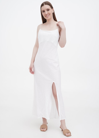 Белое кэжуал платье с открытыми плечами Asos однотонное