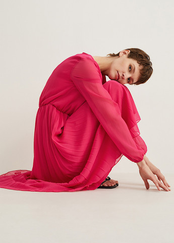 Розовое кэжуал платье плиссированное C&A однотонное