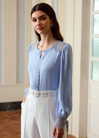 Светло-лиловая блуза SHEIN