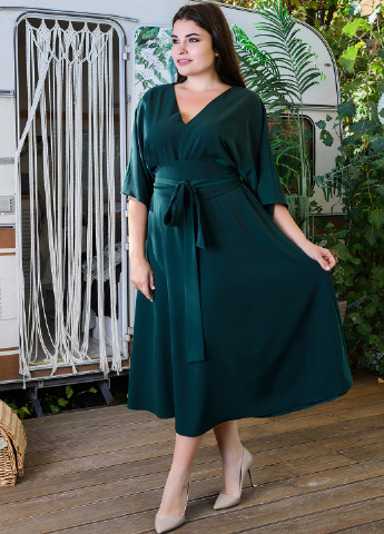 Темно-зелена коктейльна сукня Seam однотонна