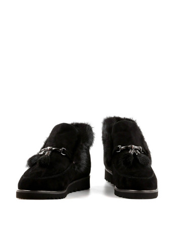 Зимние ботинки Le'BERDES с мехом, с кисточками, с металлическими вставками из натуральной замши