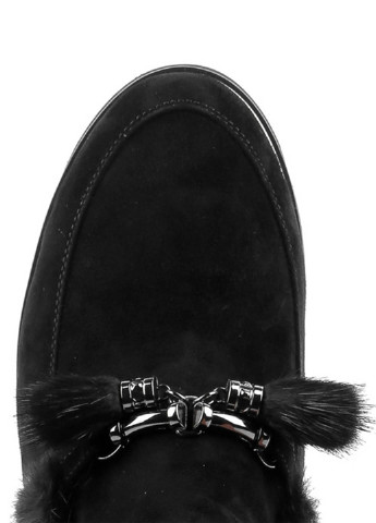 Зимние ботинки Le'BERDES с мехом, с кисточками, с металлическими вставками из натуральной замши