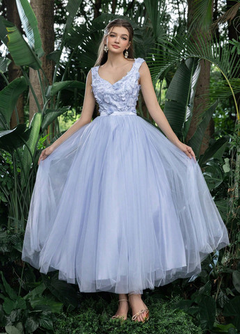 Светло-серое вечернее платье с корсетом SHEIN однотонное