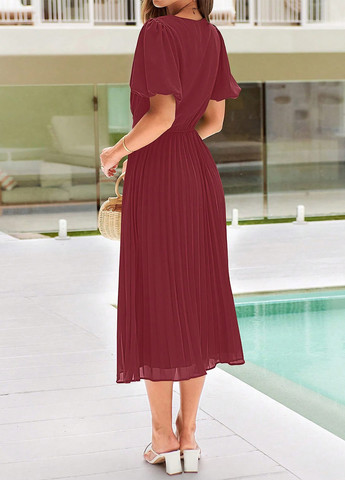 Бордовое кэжуал платье плиссированное, на запах SHEIN однотонное