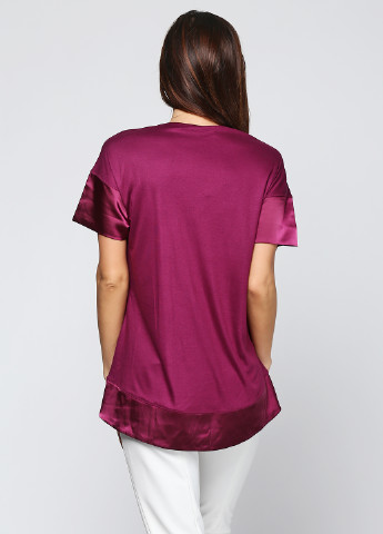 Фиолетовая летняя футболка Emporio Armani
