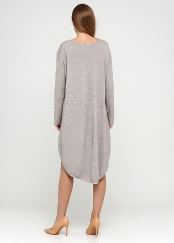 Бежева кежуал сукня оверсайз Louise Orop однотонна