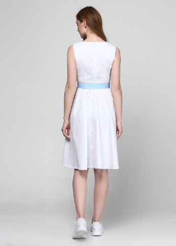 Белое кэжуал платье Basic Story однотонное