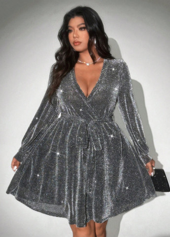 Срібна коктейльна, вечірня сукня кльош, на запах SHEIN однотонна