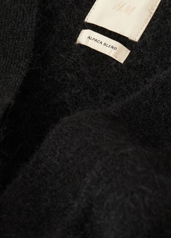 Черный демисезонный кардиган H&M