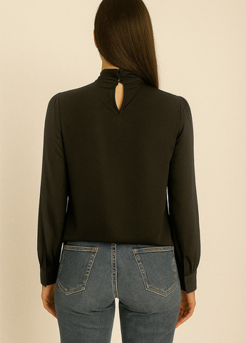 Чорна блуза Sassofono