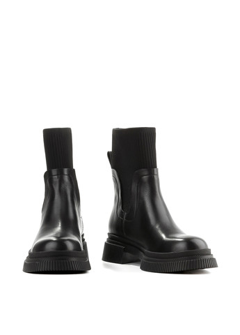 Зимние ботинки челси Le'BERDES без декора