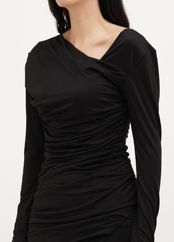 Черное кэжуал, коктейльное платье футляр, на запах Vicolo однотонное