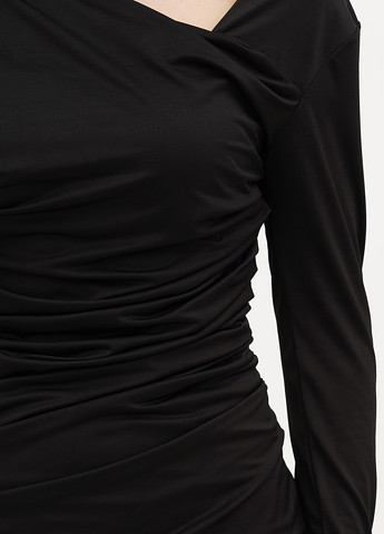 Черное кэжуал, коктейльное платье футляр, на запах Vicolo однотонное