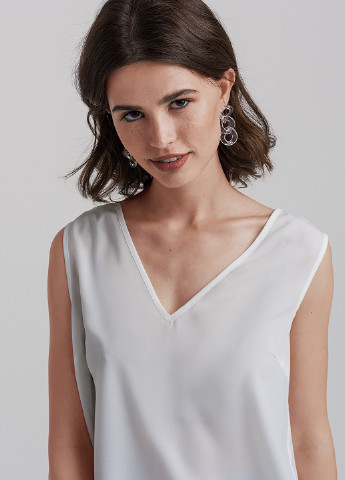Белая летняя блузка befree