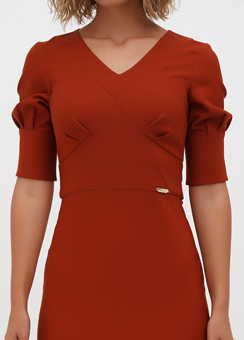 Медное кэжуал платье силуэтная Sassofono однотонное