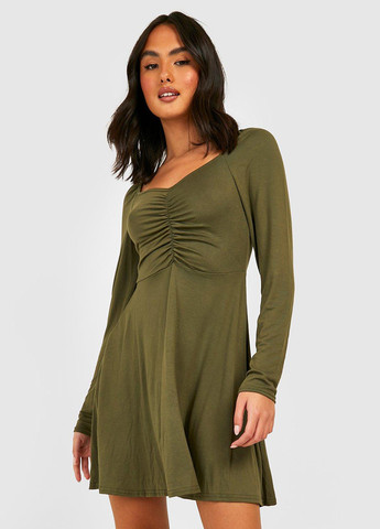 Оливкова (хакі) кежуал сукня кльош Boohoo однотонна
