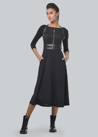 Черное кэжуал платье клеш Agata Webers однотонное
