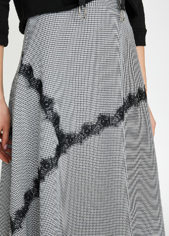 Черно-белая кэжуал с абстрактным узором юбка KOTON а-силуэта (трапеция)