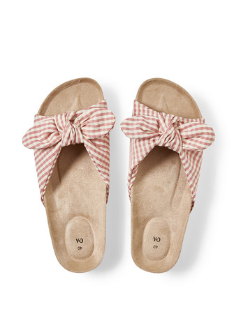 Розовые шлепанцы C&A с бантом