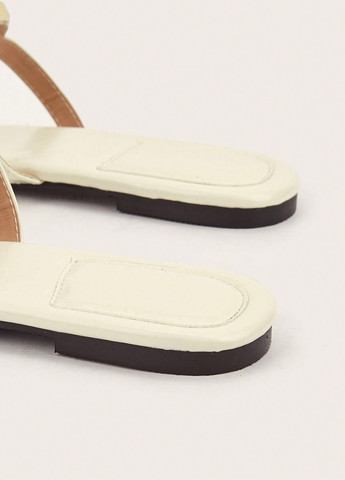 Айвори кэжуал вьетнамки SHEIN с аппликацией