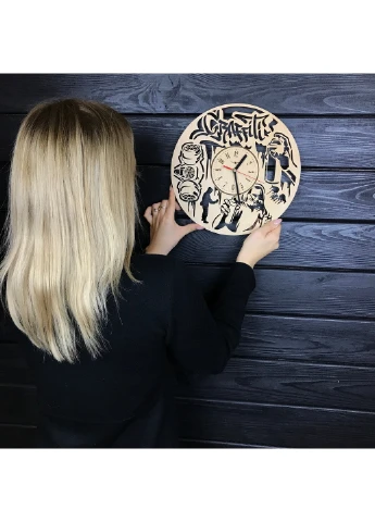 Оригінальний настінний годинник з дерева «Графіті» 7Arts (253566618)