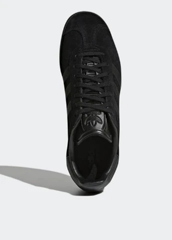 Черные кеды adidas