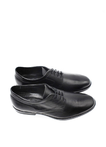 Черные классические туфли Luciano Bellini на шнурках