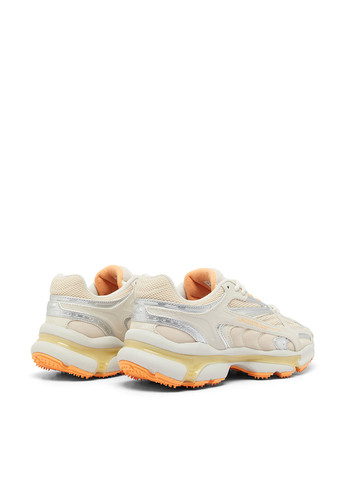 Бежевые демисезонные кроссовки Lacoste L003 2K24