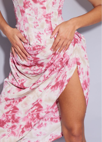Розовая кэжуал с абстрактным узором юбка PrettyLittleThing