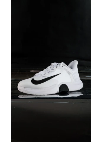 Белые демисезонные кроссовки court air zoom gp turbo Nike