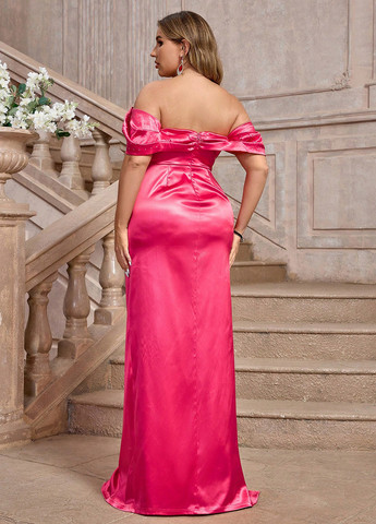 Фуксиновое (цвета Фуксия) вечернее платье с открытыми плечами SHEIN однотонное