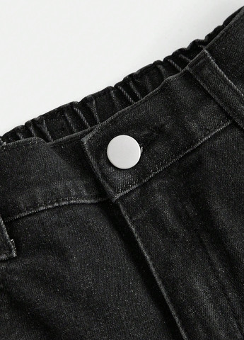 Черные демисезонные скинни джинсы SHEIN