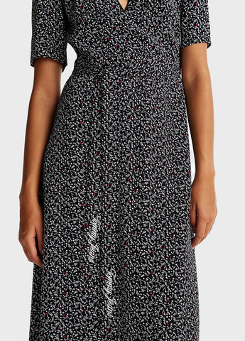 Черное кэжуал платье а-силуэт Tommy Jeans с рисунком