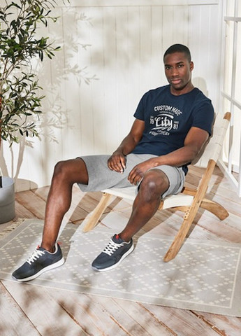 Темно-синя футболка Livergy