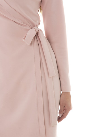 Светло-розовое кэжуал платье на запах Luniani однотонное