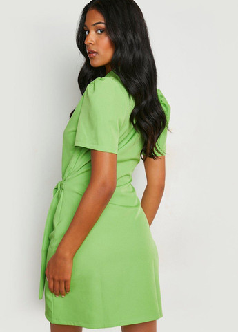 Салатовое кэжуал платье на запах Boohoo однотонное