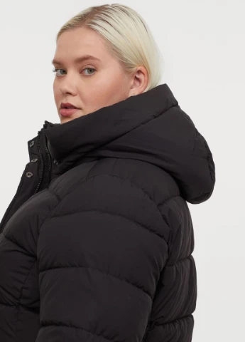 Чорна зимня h & m + утеплення куртка H&M+