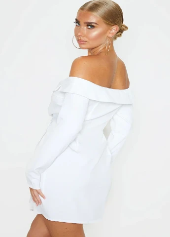 Белое кэжуал платье PrettyLittleThing однотонное