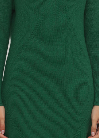 Зеленое кэжуал платье футляр MC Lorene однотонное