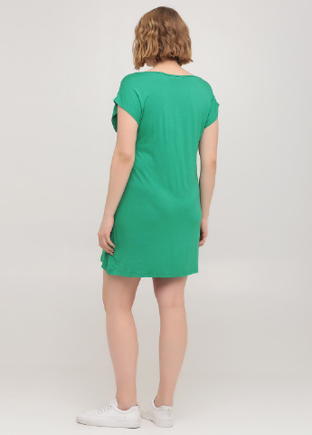Зеленое кэжуал платье платье-футболка Sarah Chole с рисунком