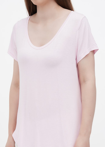 Светло-розовая летняя футболка Alessa W