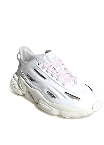 Білі всесезонні кросівки adidas