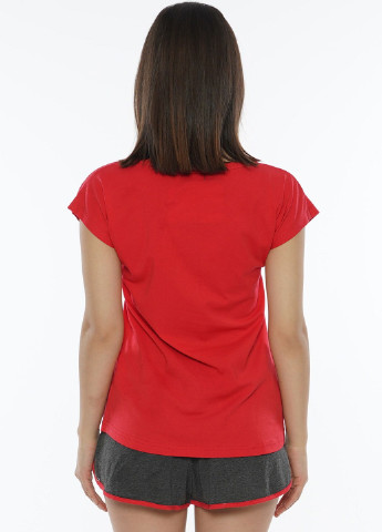 Красная всесезон комплект (футболка, шорты) футболка + шорты Vienetta