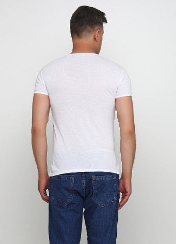 Белая летняя футболка Exelen