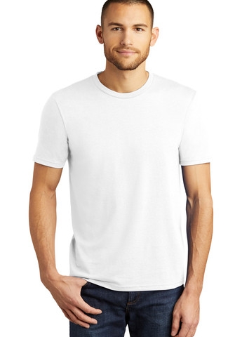 Біла футболка District