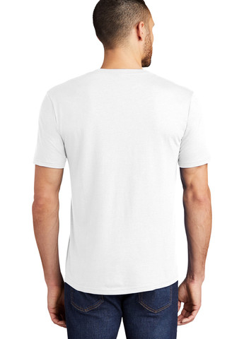 Біла футболка District